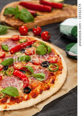 Delicious home made pizza Delicious home made pizza 16582174