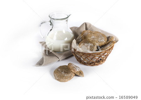 Rye finnish cookies with milk 16589049