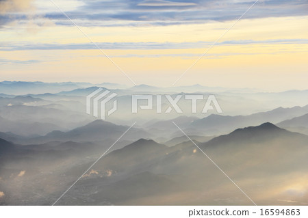 富士山吉田線山梨縣八合目日出時的景色 16594863