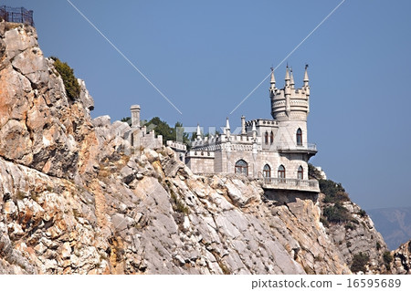 Swallow's Nest Swallow's Nest 16595689