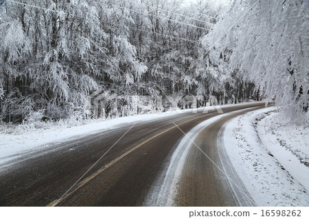 Winter Road 16598262