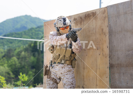 Survival game Military image 16598731