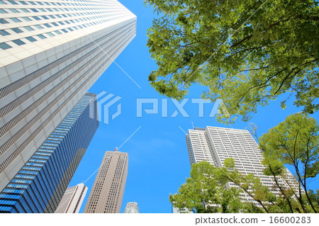 Skyscraper · blue sky 16600283