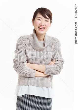 一個美麗的女人，喜歡秋冬時裝 16602884