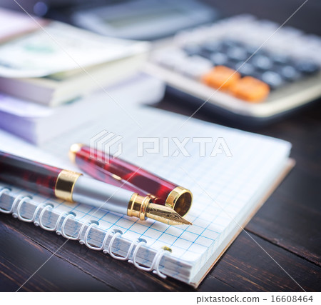 pen and note 16608464
