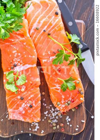 salmon 16608922