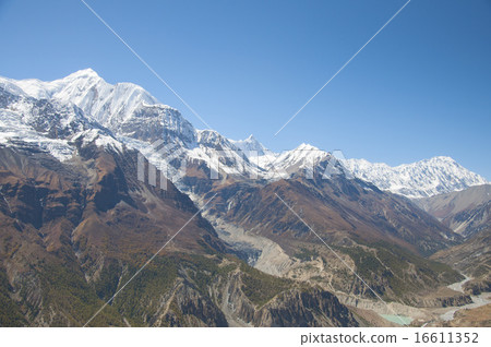 Himalaya mountains Himalaya mountains 16611352