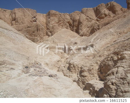 Egypt remains Egypt remains 16611525