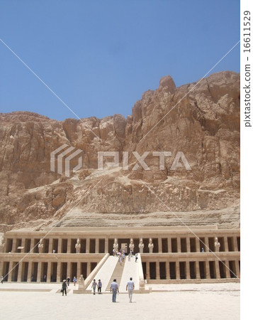 Hatshepsut 16611529
