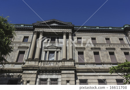 The Bank of Japan 16611708
