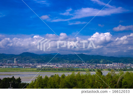 The streets of Oimawa and Shimada 16612033