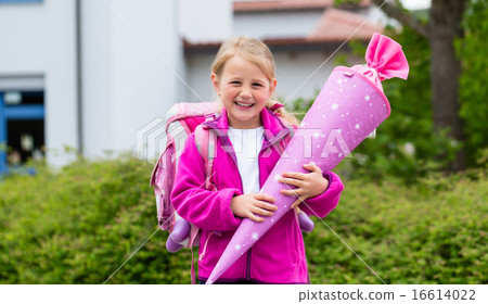 Student at first day in school Student at first day in school 16614022