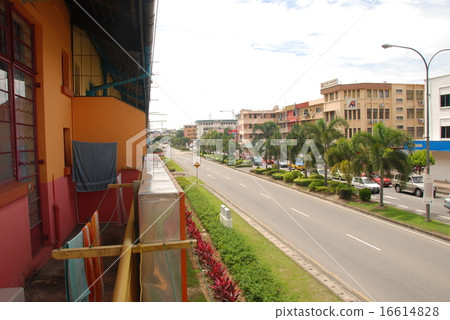 Townscape of Kota Kinabalu (East Malaysia / Borneo Island) 16614828