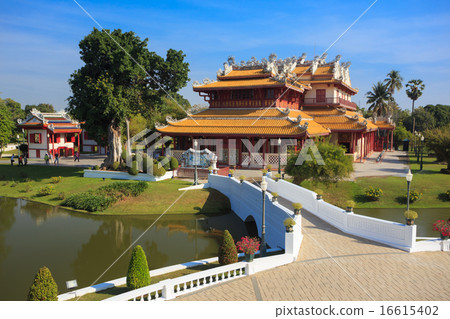 Chinese style palace of Wehart Chamrunt Chinese style palace of Wehart Chamrunt 16615402