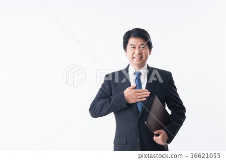 Middle businessman 16621055