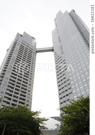 St. Road Tower 16622381