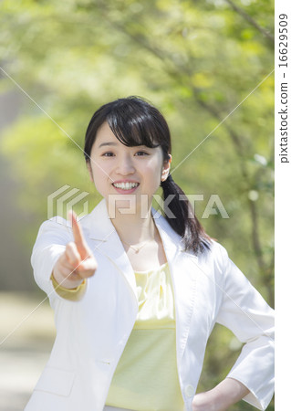 A female pointer A female pointer 16629509