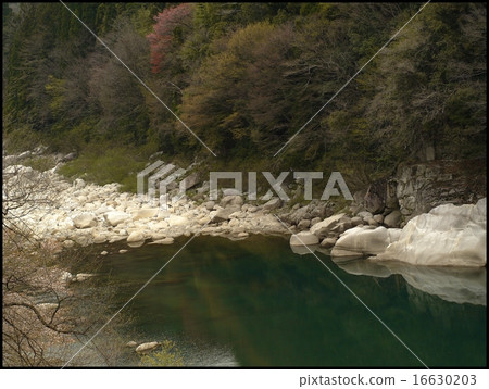 Kiso mountain river Kiso mountain river 16630203