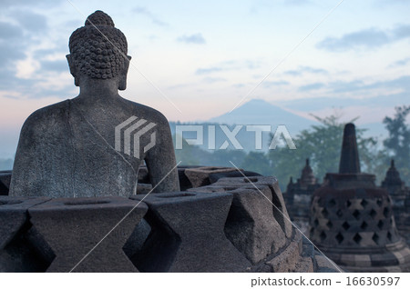 Borobudur remains of dawn 16630597