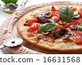 Pizza basil light snacks Italian lunch 16631568