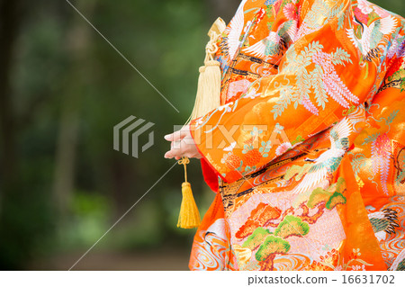 日式服裝 穿著和服 婚紗 16631702