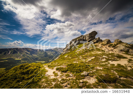 Beautiful mountains landscape in Carpathian Beautiful mountains landscape in Carpathian 16631948