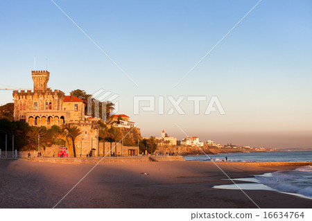 Tamariz Beach in Estoril at Sunset 16634764