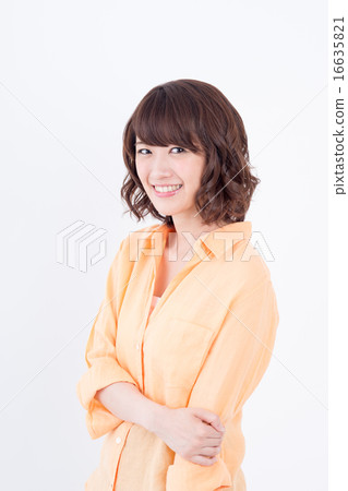 young woman young woman 16635821