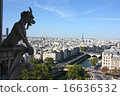 Horizontal gargoyles 16636532