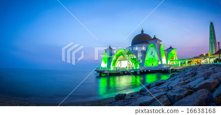 Masjid Selat Melaka Masjid Selat Melaka 16638168