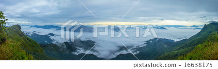 Mountain Pha Tang sunrise and mist 16638175