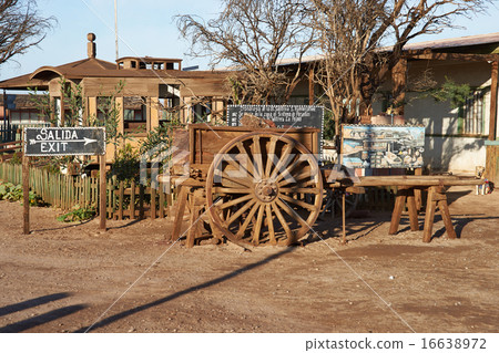 Humberstone Saltpeter Works 16638972