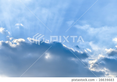 Nice drama sky with sun ray shining Nice drama sky with sun ray shining 16639883