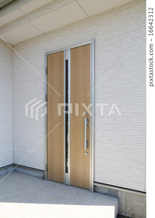 Entrance of the house Aluminum woodgrain design door 16642312