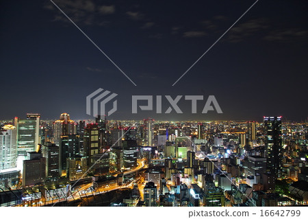 從大阪梅田天空大廈的夜景 從大阪梅田天空大廈的夜景 16642799