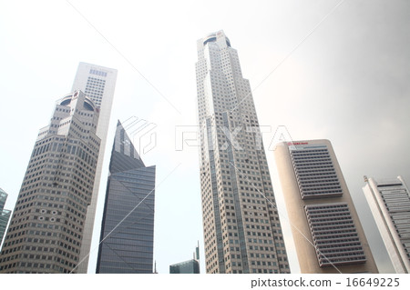 Image of Singapore's financial district (Shen Tong Wei) 16649225