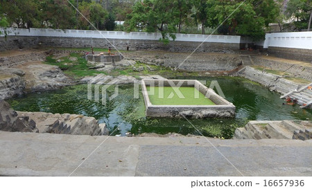 印度南部的沐浴場所（Ramana Ashram） 16657936