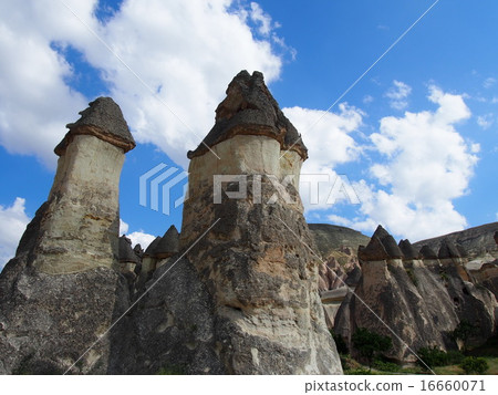 土耳其Cappadocia Pashaba蘑菇岩石 土耳其Cappadocia Pashaba蘑菇岩石 16660071