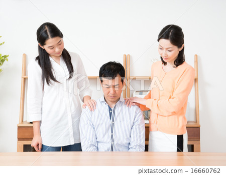 An angry father An angry father 16660762
