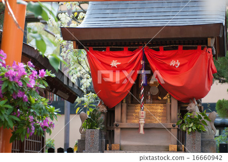 Gion Shirakawa Tatsumi Omi God Gion Shirakawa Tatsumi Omi God 16660942