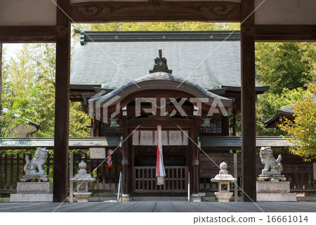 Three major shrines Three major shrines 16661014