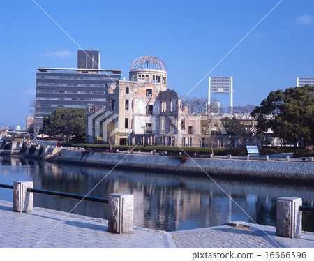 "World Cultural Heritage" Atomic Bomb Dome / Hiroshima Peace Memorial Park and Motoyoshikawa "World Cultural Heritage" Atomic Bomb Dome / Hiroshima Peace Memorial Park and Motoyoshikawa 16666396