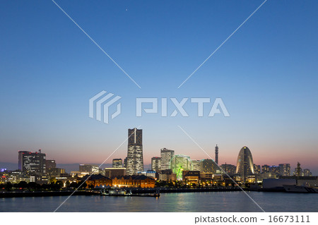 Minato Mirai與Evening Star 16673111