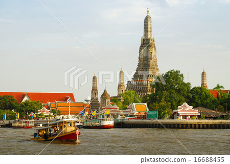 Wat Arun in Bangkok Thailand 16688455