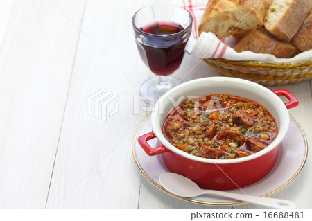 紅燒扁豆和香腸 16688481