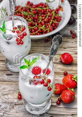 ice cream with fresh fruit ice cream with fresh fruit 16688871