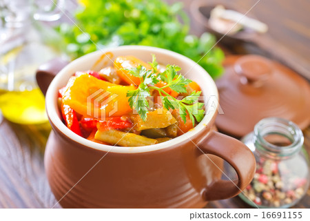 baked vegetables 16691155