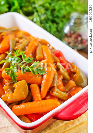 baked vegetables 16691526