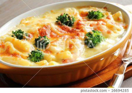 蝦和西蘭花通心粉焦乾酪 蝦和西蘭花通心粉焦乾酪 16694285