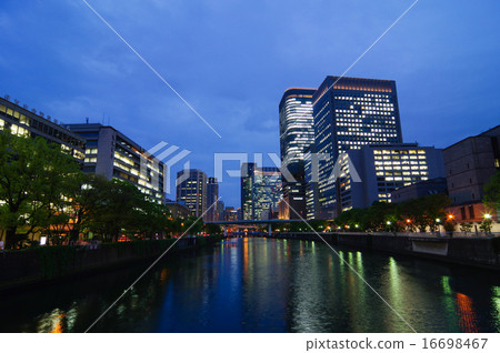 淀屋橋 16698467